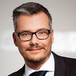 Rechtsanwalt-Sascha-Oliver-Zundel_yu0jvwye