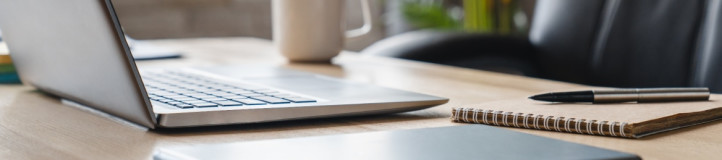 Arbeitsplatz Laptop Schreibtisch
