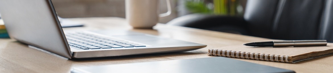 Arbeitsplatz Laptop Schreibtisch