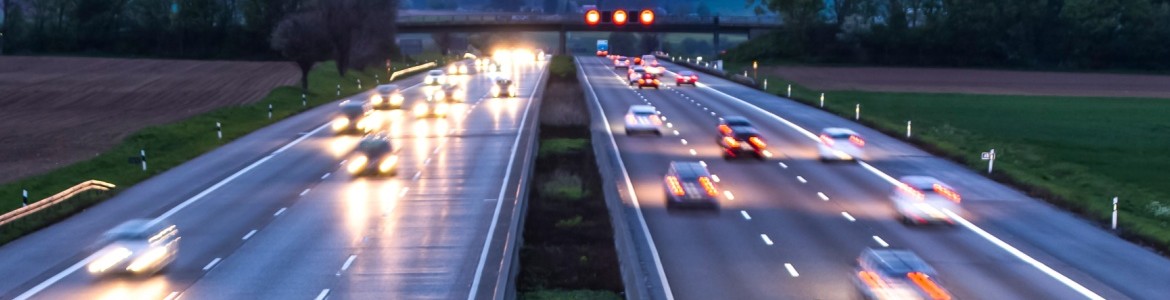 Verkehrsrecht Autobahn autos straße