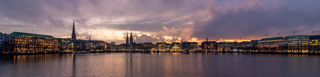 2857440-hamburg-4667429_1920