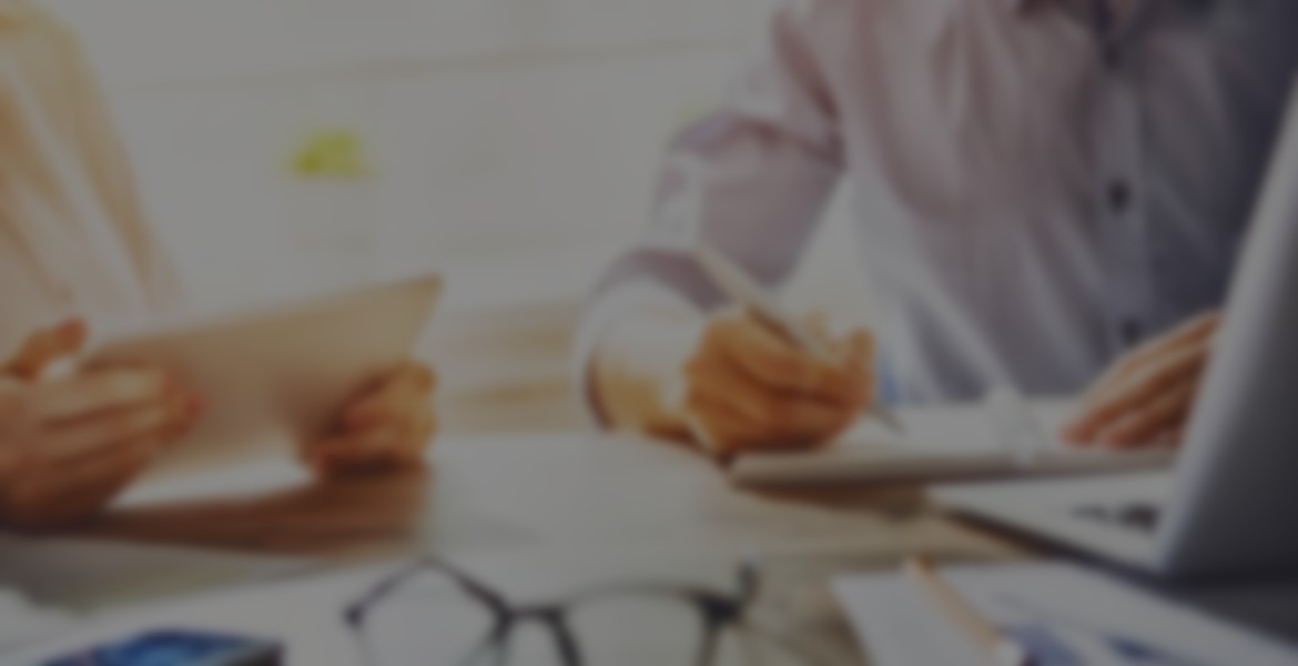 beratung ipad hand buch stift schreibtisch