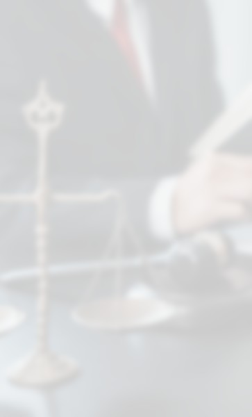 Anwalt Schreibtisch Gericht Waage Hammer