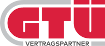 Logo von GVP Vertragspartner mit rotem Schriftzug und grauem Bogenelement.