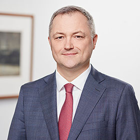 Prof. Dr. jur. (habil.) Kamil M. Arslanov, Of Counsel Lehrstuhlinhaber für Zivilrecht an der Kazaner (Wolgagebiet) Föderalen Universität