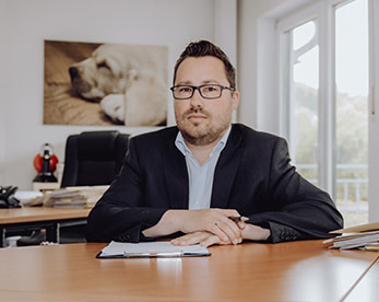 portraitfoto-sidebar-sebastian-thalmann